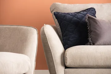 Trend Lyx Fotpall - Beige/Ek - Products - Möbler - Fåtölj & stolar - Pall & puff - Fotpallar