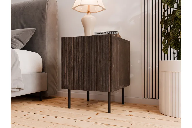 Hammarstrand Sängbord 45 cm - Valnöt - Products - Möbler - Bord & matgrupp - Avlastningsbord & sidobord - Sängbord & nattduksbord