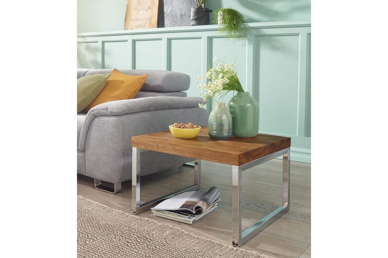 Sido bord Wohnling massivt trä, kvadratisk med metallkromben, herrgårdsstil 60x60 cm - 60x60 cm - Products - Möbler - Bord & matgrupp - Avlastningsbord & sidobord - Brickbord & småbord