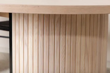 Bianca Matbord 200 cm Ovalt - Beige - Products - Möbler - Bord & matgrupp - Matbord & köksbord