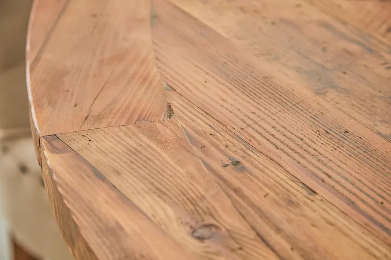 Lyon Matgrupp Ø150 cm Rund med 6 st Viktoria Stolar - Vintage Natur / Vit / Beige - Products - Möbler - Bord & matgrupp - Matgrupp