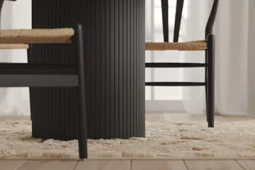 Kopparbo Matbord Runt 106-156 cm Förlängningsbart - Svart trä - Products - Möbler - Bord & matgrupp - Matbord & köksbord