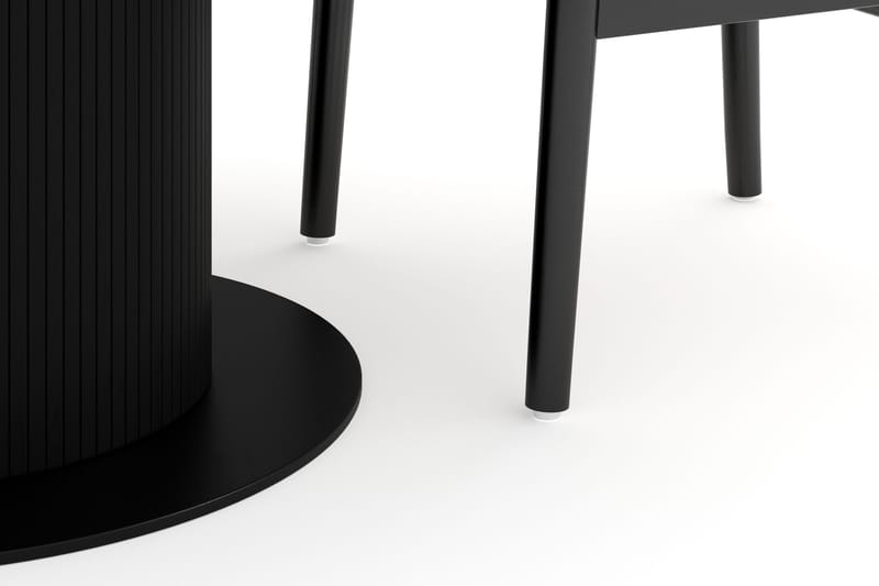 Noira Matgrupp 120 cm Massiv Ek Rund med 4 Dastoori Matstol - 2220067-4,2206128-1 - Svart - Products - Möbler - Bord & matgrupp - Matgrupp