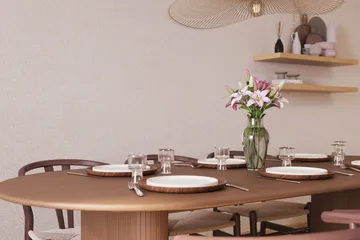 Noira Matgrupp 220 cm Massiv Valnöt med 6 Dastoori Matstol - 2220070-6,2098431-1 - Ribbad / Natur / Mörkbrun / Brunt Trä - Products - Möbler - Bord & matgrupp - Matgrupp