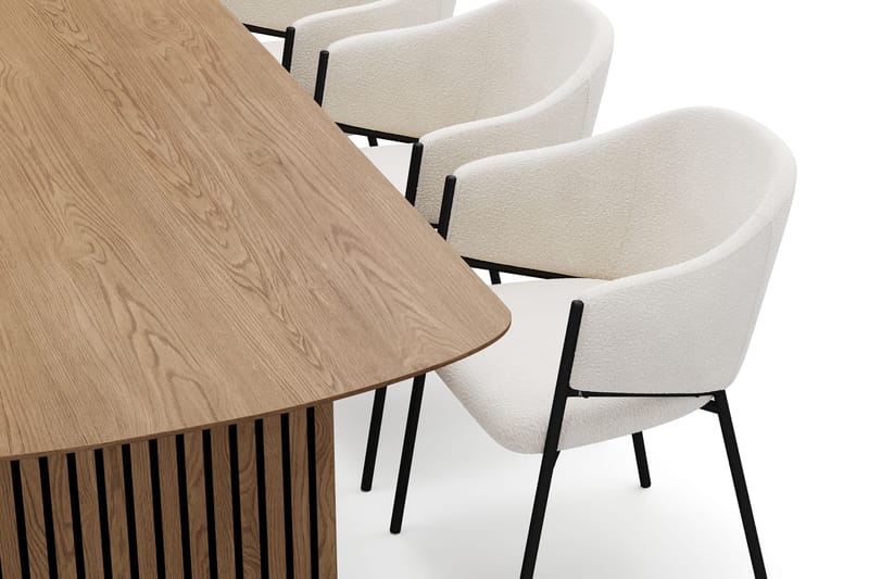 Richeto Matbord 240 cm med 6 Filip Matstolar - Naturlig finish / Vit Bouclé - Products - Möbler - Bord & matgrupp - Matgrupp