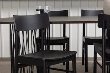 Stone Matgrupp + 4 Montros stolar Oval - Svart/Mocca - Products - Möbler - Bord & matgrupp - Matgrupp