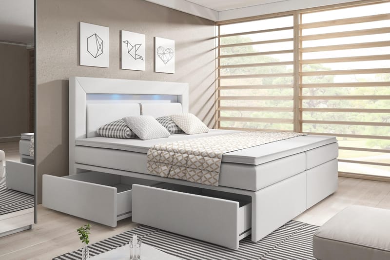 Modena Sängpaket 160x200 medFörvaring LED-belysning - Vit - Products - Möbler - Säng - Säng med förvaring