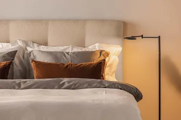 Oslo Lyx Kontinentalsäng 180x200 cm - Beige - Products - Möbler - Säng - Kontinentalsäng