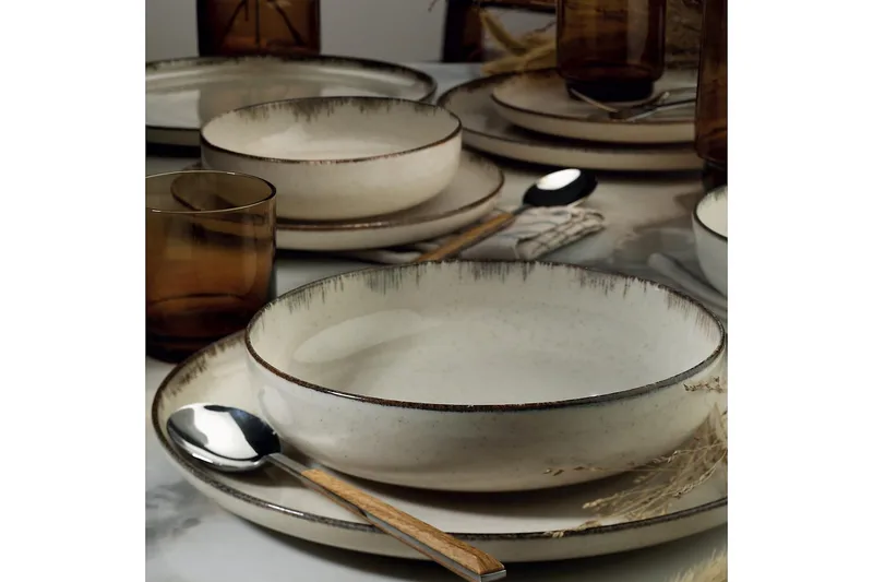 Adine Tallriksset 24 Delar - Porslin/Brun - Products - Servering & matlagning - Tallrikar & skålar - Tallrikar set