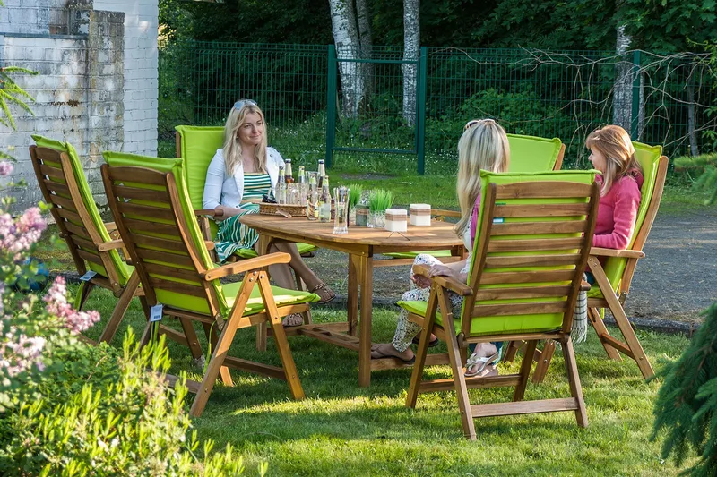 Finlay Matbord Utomhus Förlängningsbart 153-195x75 cm Ovalt - Akacia - Products - Utemöbler & utemiljö - Utebord & trädgårdsbord - Matbord utomhus