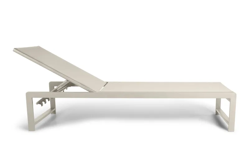 Sanna Solsäng Med Justerbart Ryggstöd - Beige - Products - Utemöbler & utemiljö - Utestol & trädgårdsstol - Solsäng & solvagn