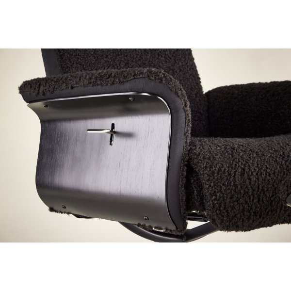 Hagn hvilestol med fotskammel - Sort / Krom + Tekstilrens for mbler