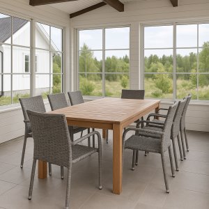 Utegruppe: 8 stoler og teakbord 210 x 90 cm Utegruppe: 8 stoler og teakbord 210 x 90 cm