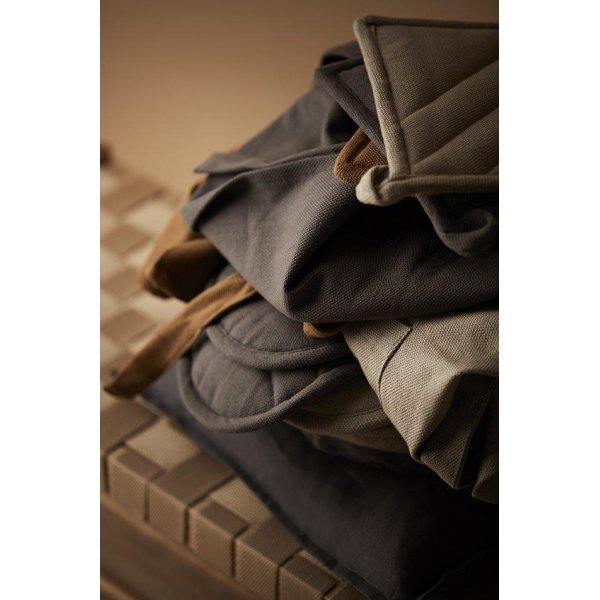 Alba bistroforkle 80 x 65 cm - Grå Alba bistroforkle 80 x 65 cm - Grå