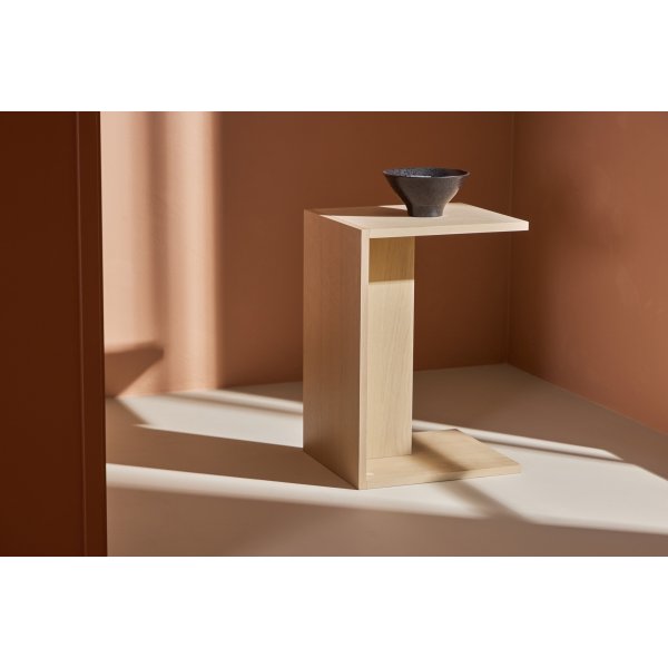 Juni salongbord 58 x 35 cm - Whitewash Juni salongbord 58 x 35 cm - Whitewash