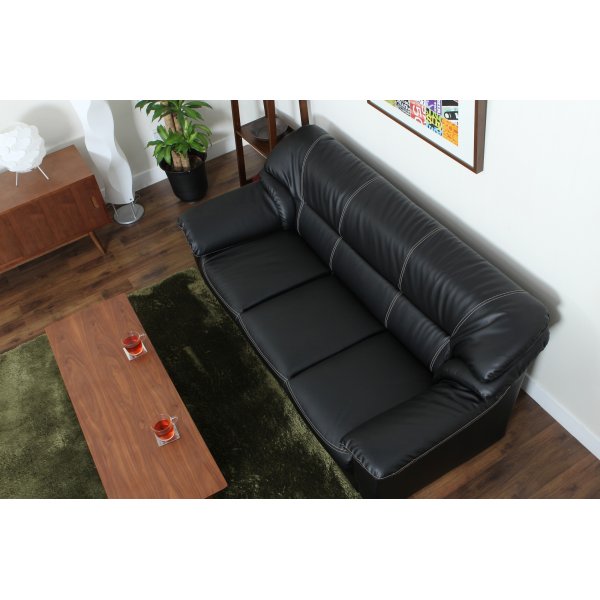 Sofa i svart PVC 3-seter - Dominic Sofa i svart PVC 3-seter - Dominic