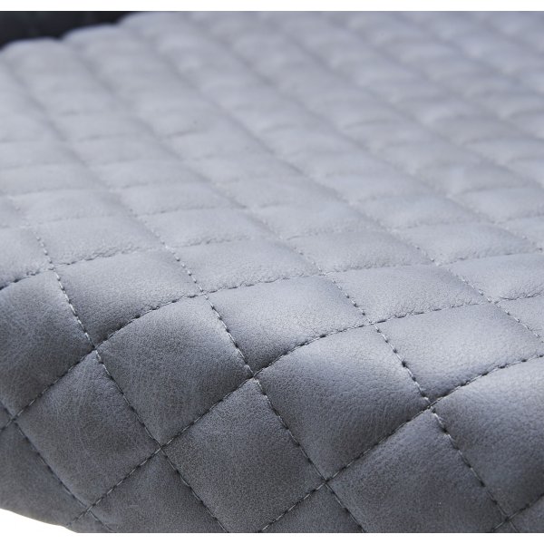 Bernt stol i grå PU med diamantmønster Bernt stol i grå PU med diamantmønster