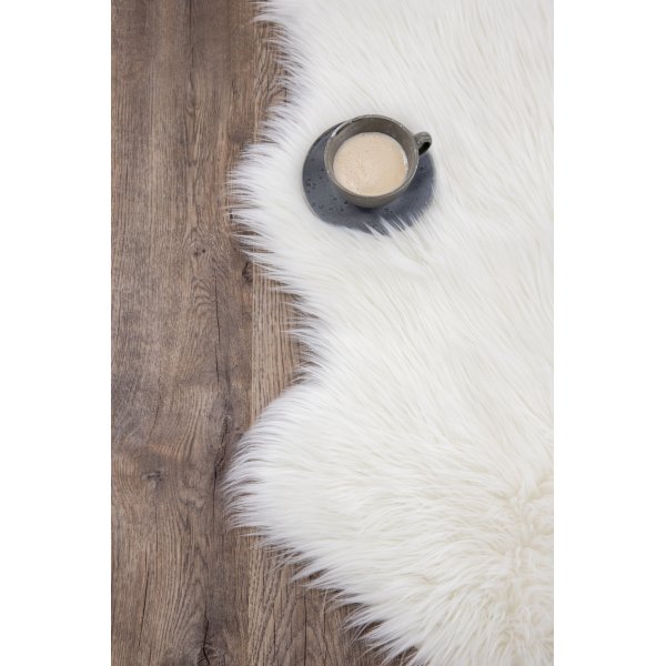 Katy trap 60 x 90 cm - Hvit fuskepels