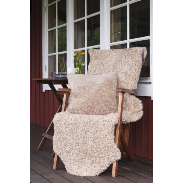 Curly fåreskinn - 95x55 cm - Beige Curly fåreskinn - 95x55 cm - Beige