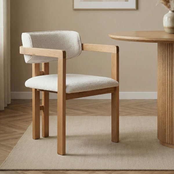 Lenestol Torpin i hvit chenille og eik Lenestol Torpin i hvit chenille og eik