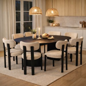 Spisegruppe Crossby uttrekkbart bord Ø120-200cm i svartbeiset eik med 8 Callum spisestoler i beige stoff Spisegruppe Crossby uttrekkbart bord Ø120-200cm i svartbeiset eik med 8 Callum spisestoler i beige stoff