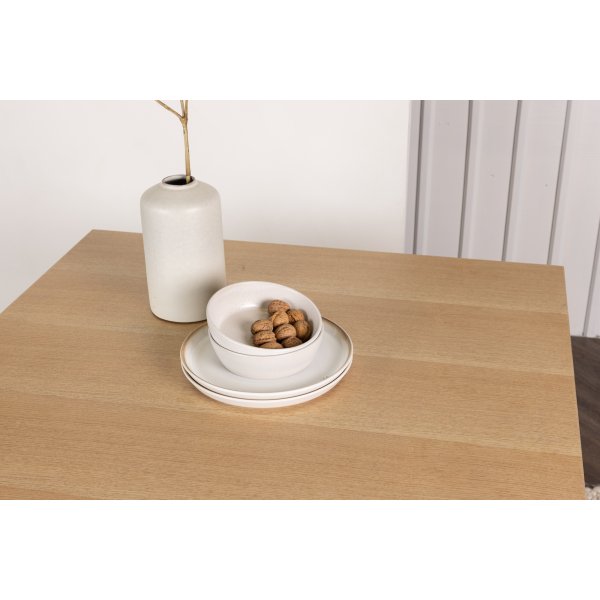 Leo spisebord 100 x 100 cm - Natur Leo spisebord 100 x 100 cm - Natur