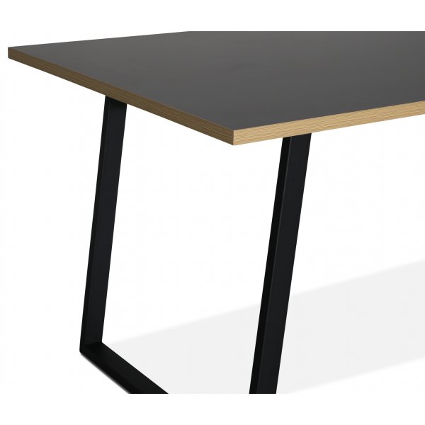 Edge 3.0 spisegruppe 240x90 cm inkludert 8 stk. svarte Alicia stoler i bøyd tre - grå høytrykkslaminat (HPL) Edge 3.0 spisegruppe 240x90 cm inkludert 8 stk. svarte Alicia stoler i bøyd tre - grå høytrykkslaminat (HPL)