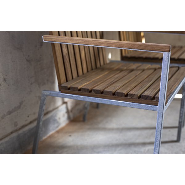 Utestol Alva - Teak/galvanisert metall