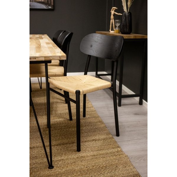 Spisestol Amica - Svart / Naturfiber Spisestol Amica - Svart / Naturfiber