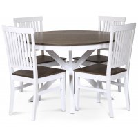 Skagen spisegruppe; rundt spisebord Ø120 cm - Hvit / brunoljet eik med 4 skagenstoler (Ribber i ryggen) med brunoljet eikesete Skagen spisegruppe; rundt spisebord Ø120 cm - Hvit / brunoljet eik med 4 skagenstoler (Ribber i ryggen) med brunoljet eikesete