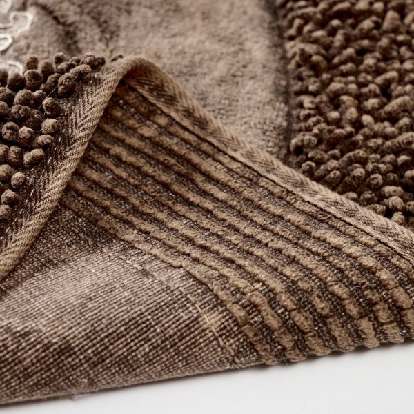 Crown baderomsteppe - Brun Crown baderomsteppe - Brun