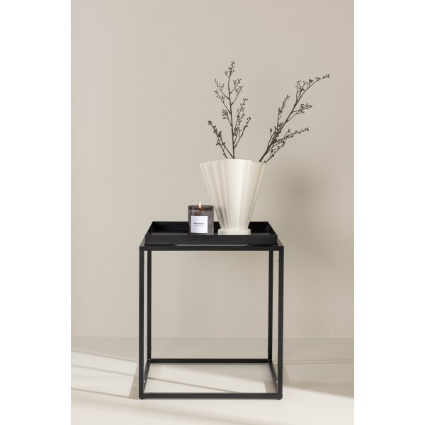 Porto sidebord 45 x 45 cm - Sort Porto sidebord 45 x 45 cm - Sort