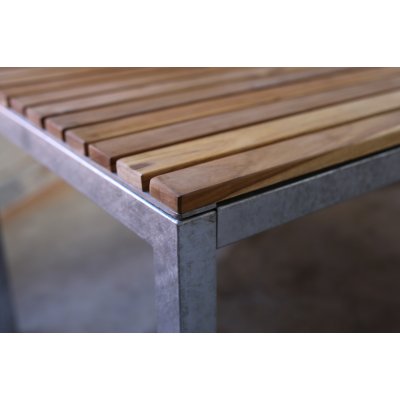 Matgruppe Alva: Spisebord i teak/galvanisert stl med 4 Mercury lenestoler i brun kunstrotting + Mbelpleiesett for tekstiler
