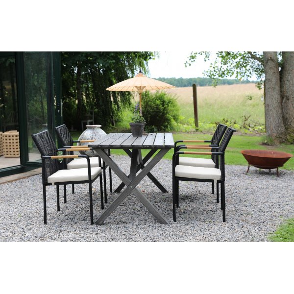 Scottsdale spisegruppe for uteplassen spisebord med 4 stk. Skanör karmstoler - Grå/Teak/Svart Scottsdale spisegruppe for uteplassen spisebord med 4 stk. Skanör karmstoler - Grå/Teak/Svart
