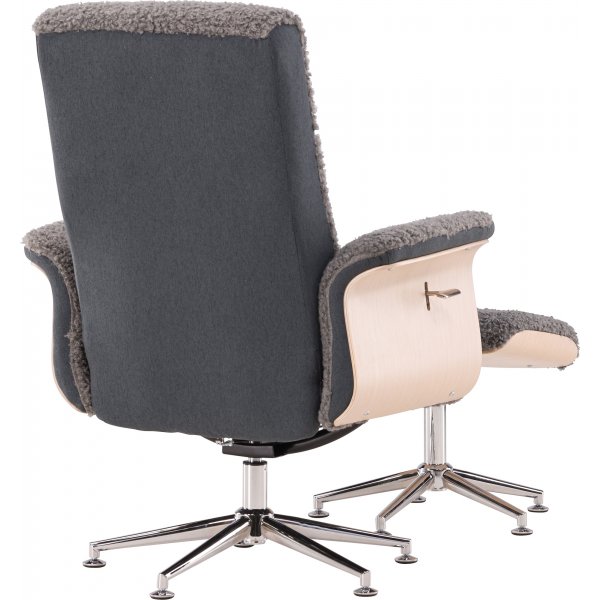 Lenestol med fotskammel - Grå saueskinnsimitasjon/hvitkalket eik Lenestol med fotskammel - Grå saueskinnsimitasjon/hvitkalket eik