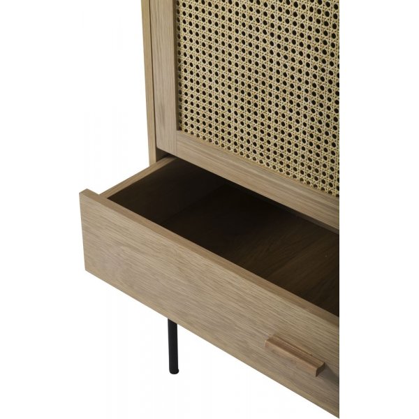 Halsten vitrineskap - Eikfinér/svart Halsten vitrineskap - Eikfinér/svart