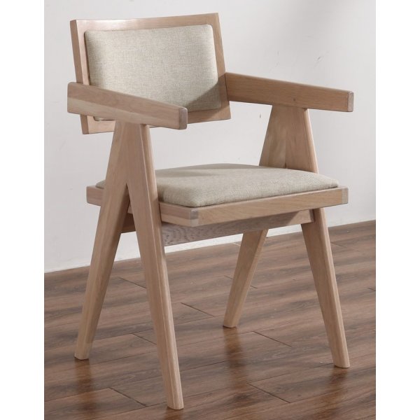 Spisegruppe PiPi ovalt spisebord 240 cm inkl 6 Sara lenestoler - whitewash + 6.00 x Stolpute Spisegruppe PiPi ovalt spisebord 240 cm inkl 6 Sara lenestoler - whitewash + 6.00 x Stolpute