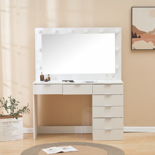 Sminkbord med belysning och förvaring Sminkbord med belysning och förvaring