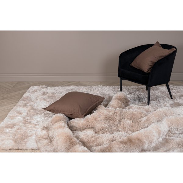 Ryeteppe Elena - Champagnefarget Polyester Ryeteppe Elena - Champagnefarget Polyester