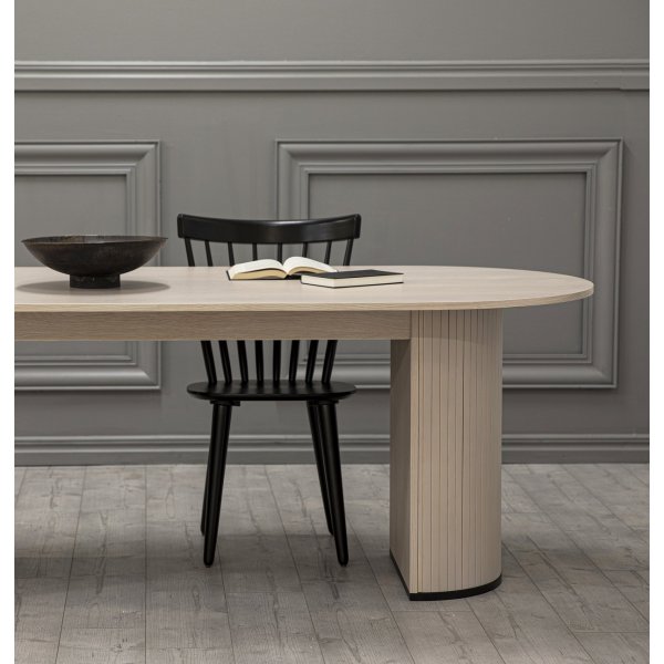 Ovalt spisebord i hvitvask 200x90 cm - Bianca