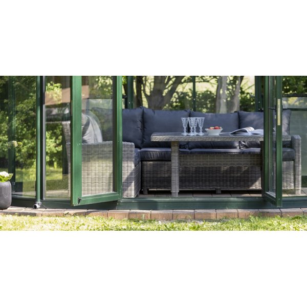 Garden klassisk utegruppe hjørnesofa med bord - Grå kunstrotting Garden klassisk utegruppe hjørnesofa med bord - Grå kunstrotting