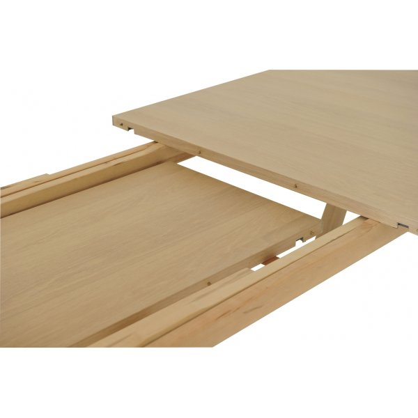 Sandholmen spisebord 220 x 100 cm - Hvitpigmentert eik Sandholmen spisebord 220 x 100 cm - Hvitpigmentert eik