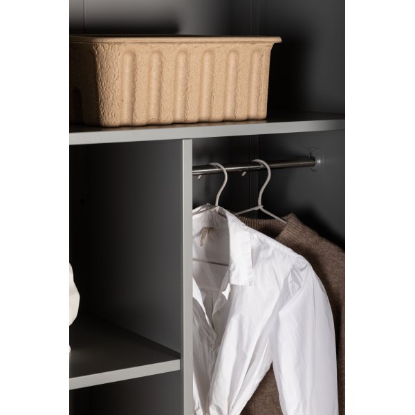 Alexander garderobe - Lys grå Alexander garderobe - Lys grå