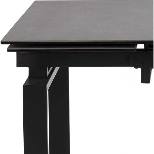 Huddersfield spisebord 120-200 cm - Sort Huddersfield spisebord 120-200 cm - Sort