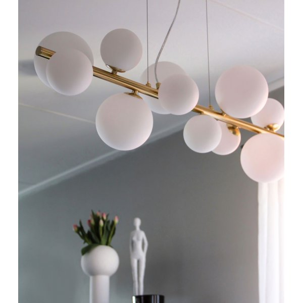 Taklampe Molekyl - Matt messing / opalhvit Taklampe Molekyl - Matt messing / opalhvit