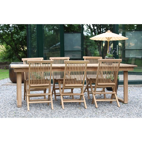 Saltö spisegruppe for uteplassen spisebord 240x100 cm med 6 stk. spisestoler - Teak + Treolje til møbler Saltö spisegruppe for uteplassen spisebord 240x100 cm med 6 stk. spisestoler - Teak + Treolje til møbler
