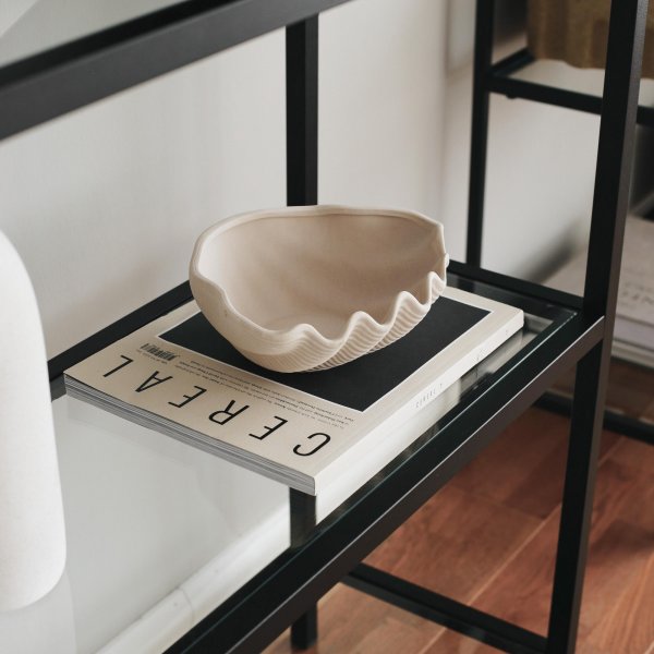 Komma bokhylle - Svart Komma bokhylle - Svart