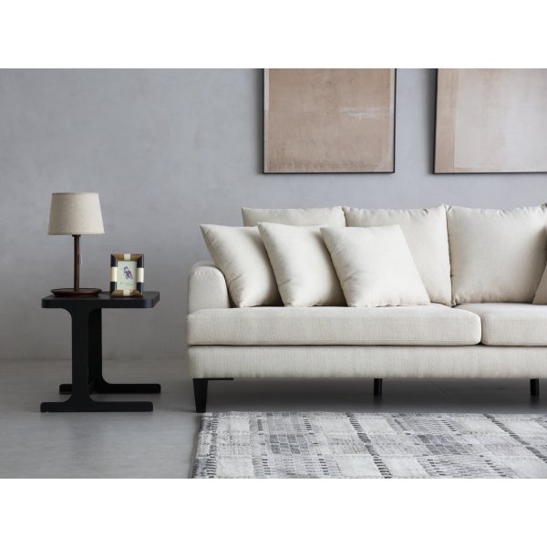 Sofa beige 4-seter med løse puter - Remy Sofa beige 4-seter med løse puter - Remy