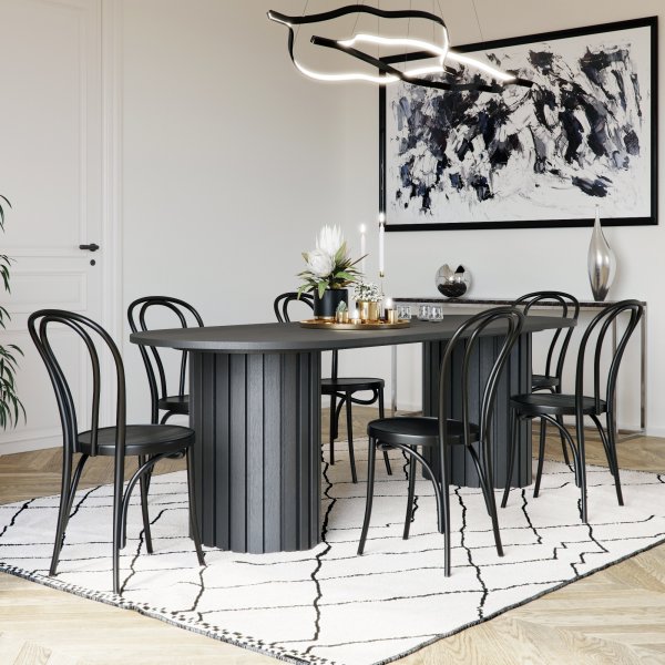 Spisegruppe PiPi ovalt spisebord 240 cm inkl 6 bd trestoler No18 - Svart + 6.00 x Serviettringer