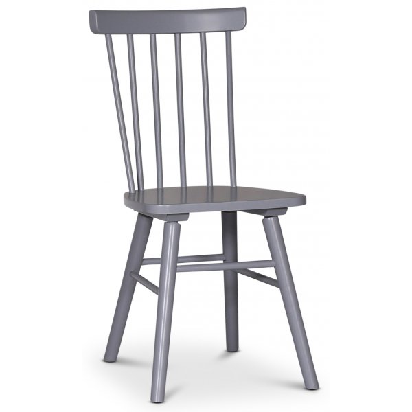 Edge spisegruppe; Spisebord i hvit HPL 140x90 cm med 4 grå Orust stokkstoler Edge spisegruppe; Spisebord i hvit HPL 140x90 cm med 4 grå Orust stokkstoler